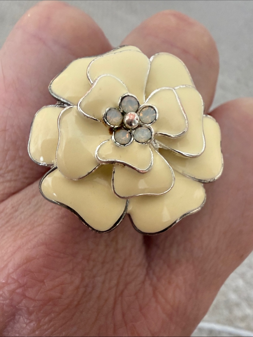 Retired Stella & Dot Cream Enamel Floral Statement Ring with Opal Accents